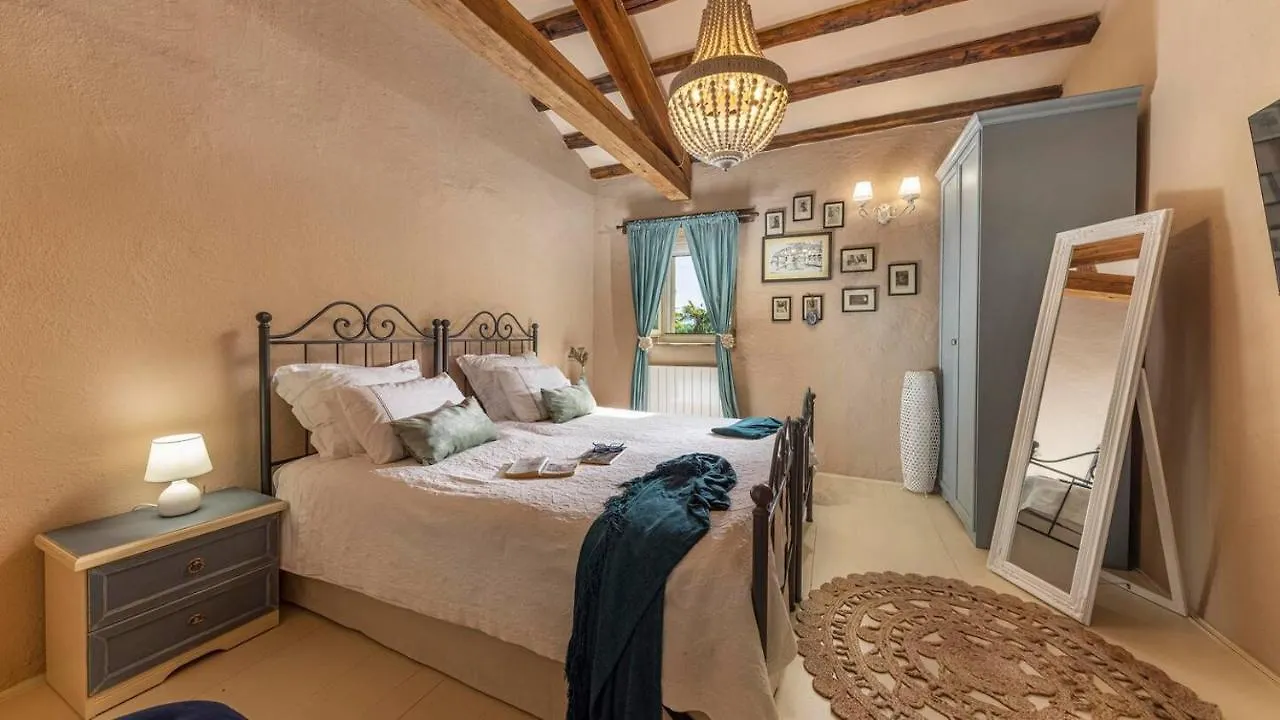 Om Shanti Poreč Villa